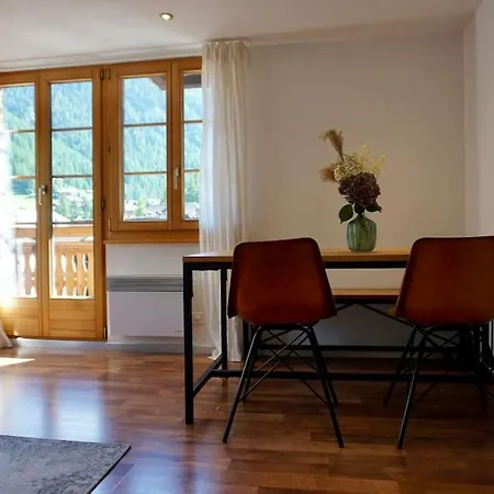 Apartman Local Flat