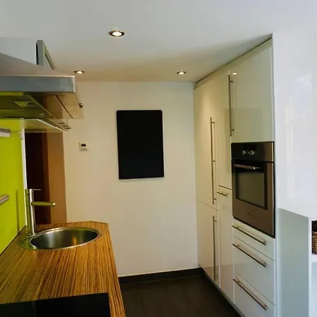 Local Flat Apartment *